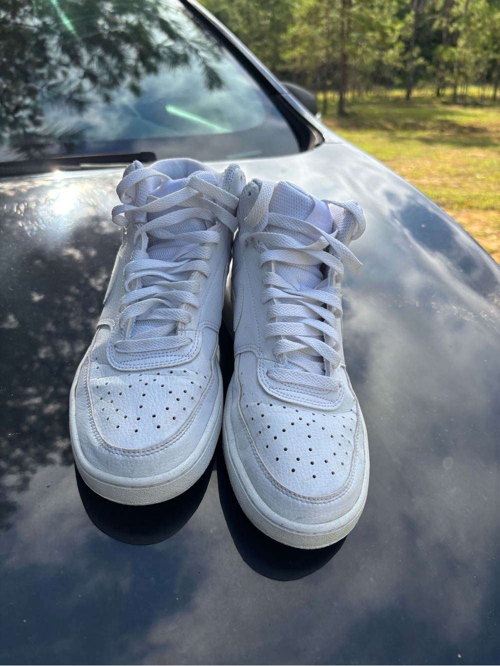 Women’s White High-Top Sneakers with Cushioned Collar